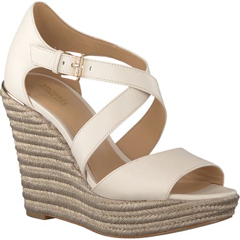 michael kors sandalen beige